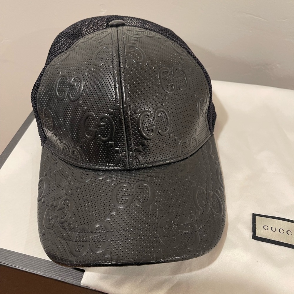 GG embossed baseball hat. Size Small(57cm)